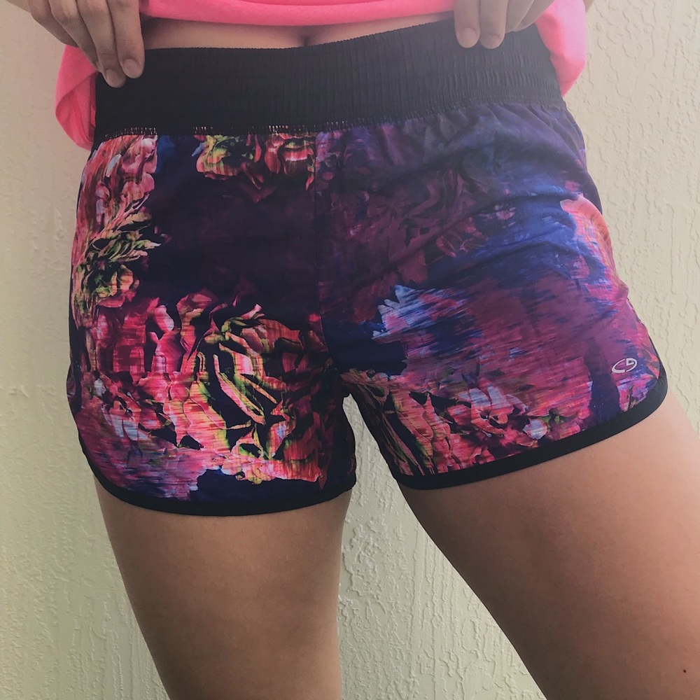 ✨Champion neon flower running shorts✨